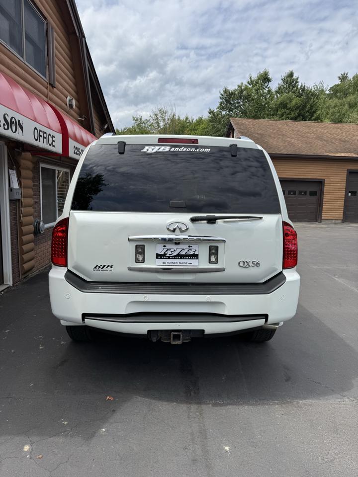 Infiniti QX56 4WD 4dr 2010