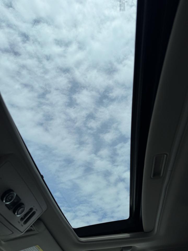 Infiniti QX56 4WD 4dr 2010