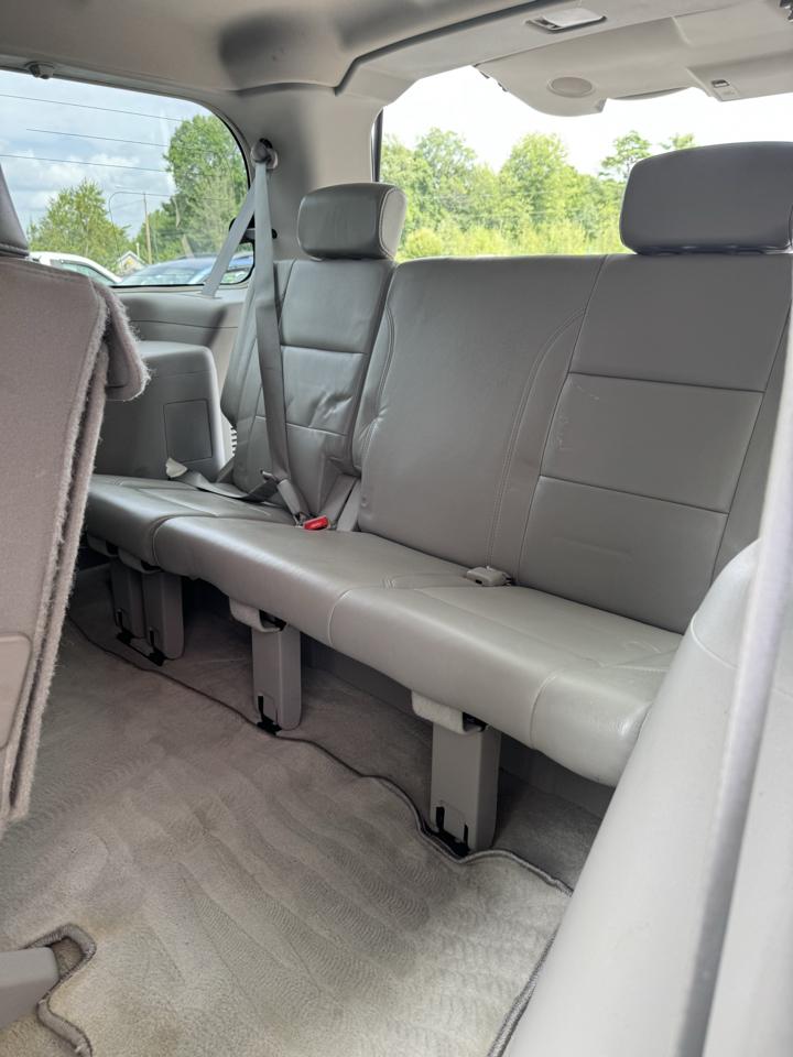 Infiniti QX56 4WD 4dr 2010