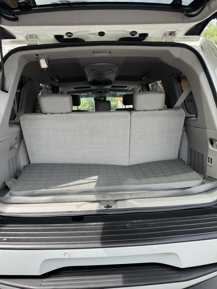Infiniti QX56 4WD 4dr 2010