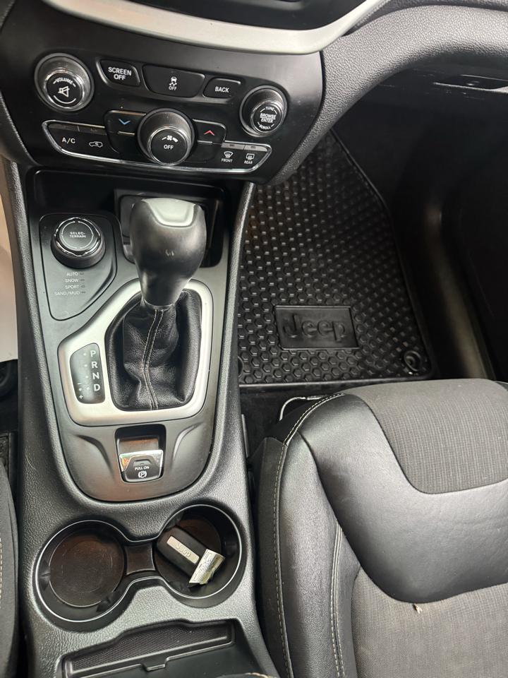 Jeep Cherokee Latitude Plus 4x4 2018