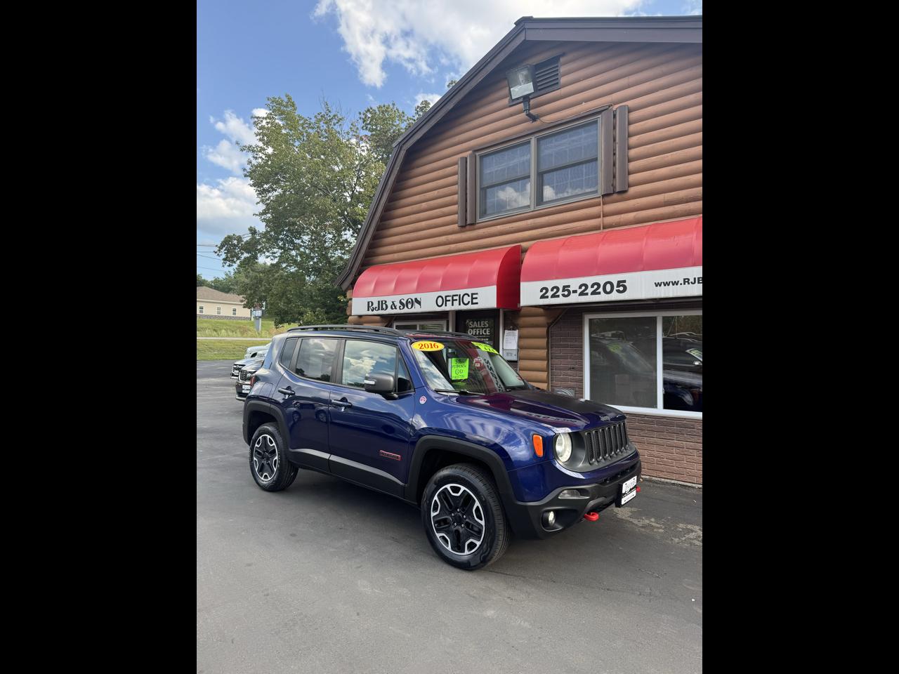 2016 Jeep Renegade 4WD 4dr Trailhawk