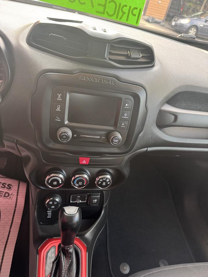 Jeep Renegade 4WD 4dr Trailhawk 2016