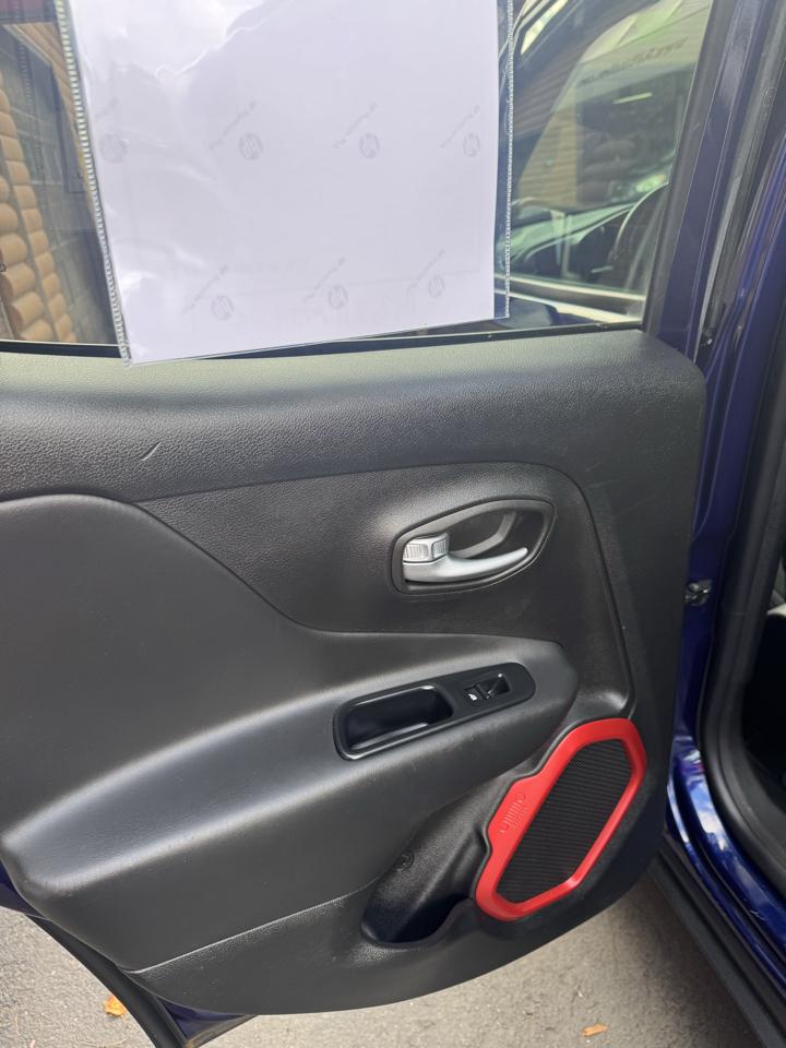 Jeep Renegade 4WD 4dr Trailhawk 2016
