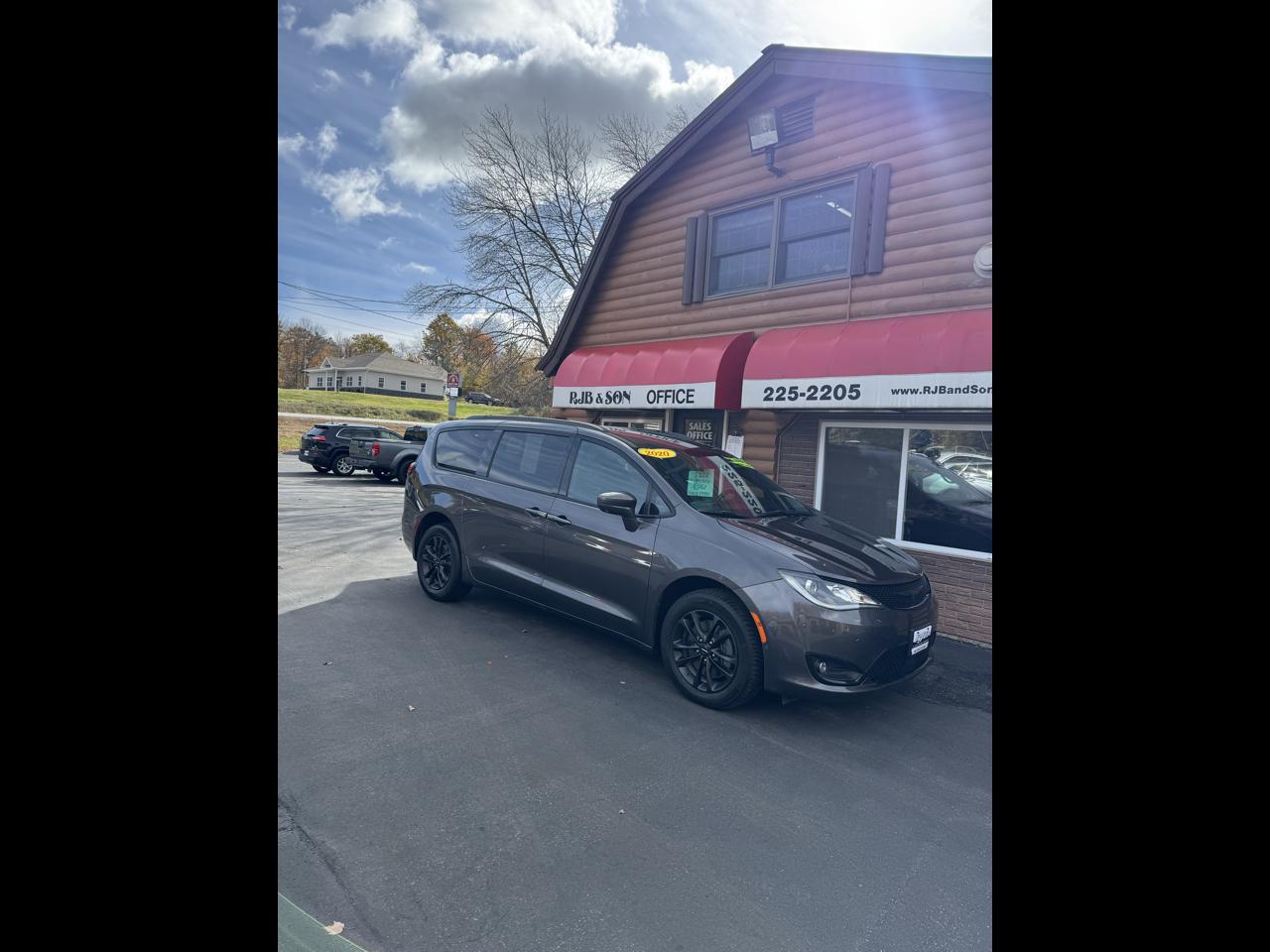 2020 Chrysler Pacifica Launch Edition AWD