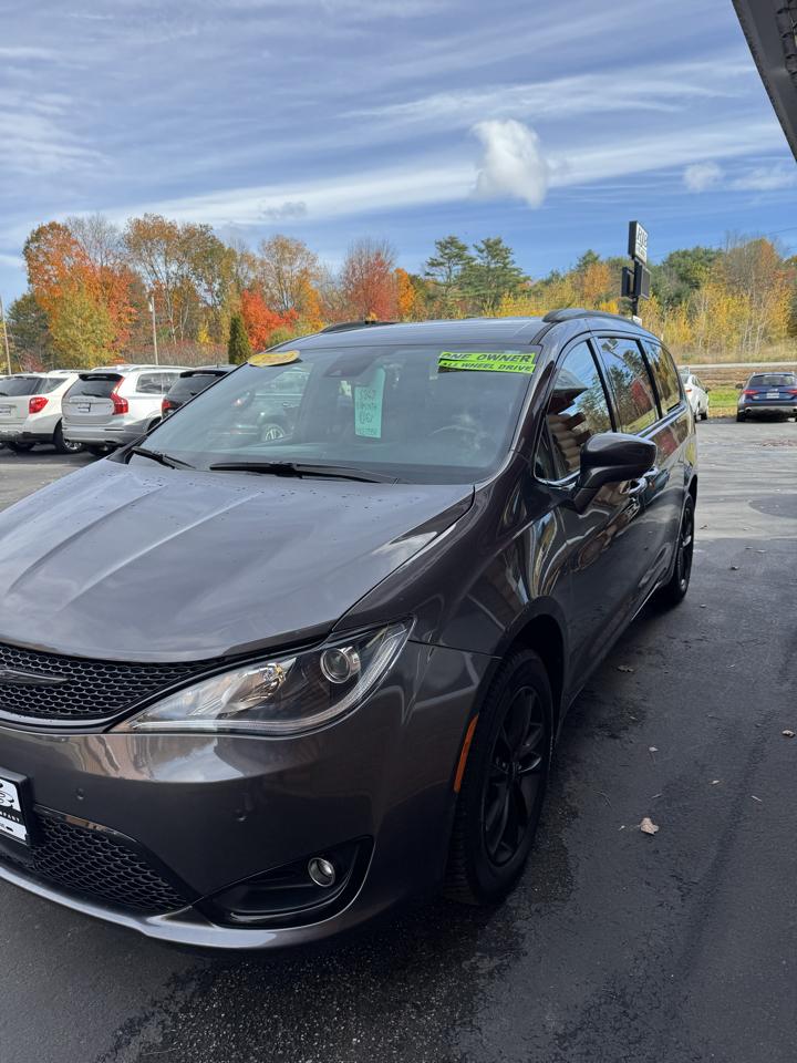 Chrysler Pacifica Launch Edition AWD 2020