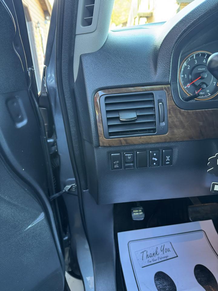 Nissan Armada 4WD 4dr Platinum 2013