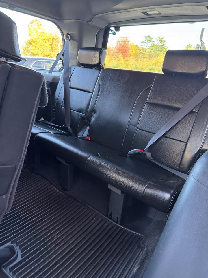 Nissan Armada 4WD 4dr Platinum 2013