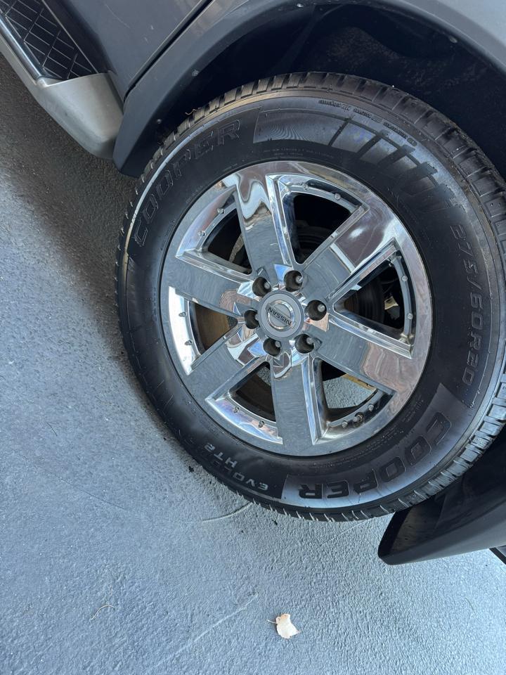Nissan Armada 4WD 4dr Platinum 2013