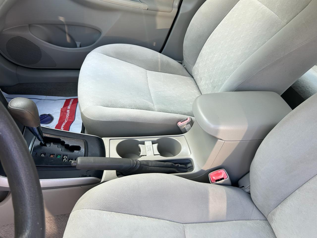 Toyota Corolla LE 4-Speed AT 2009