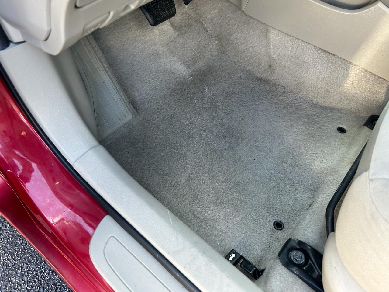 Toyota Corolla LE 4-Speed AT 2009