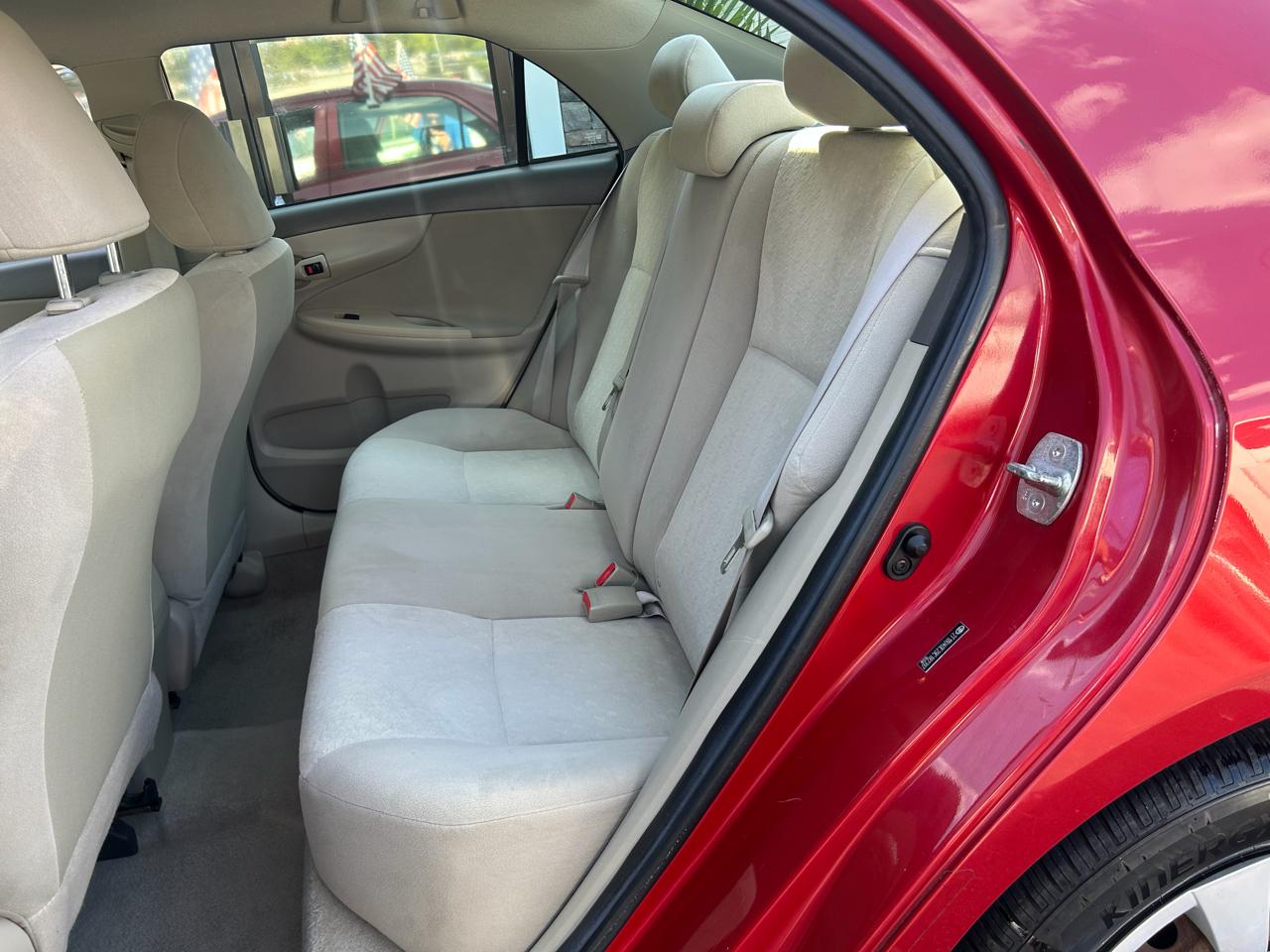 Toyota Corolla LE 4-Speed AT 2009