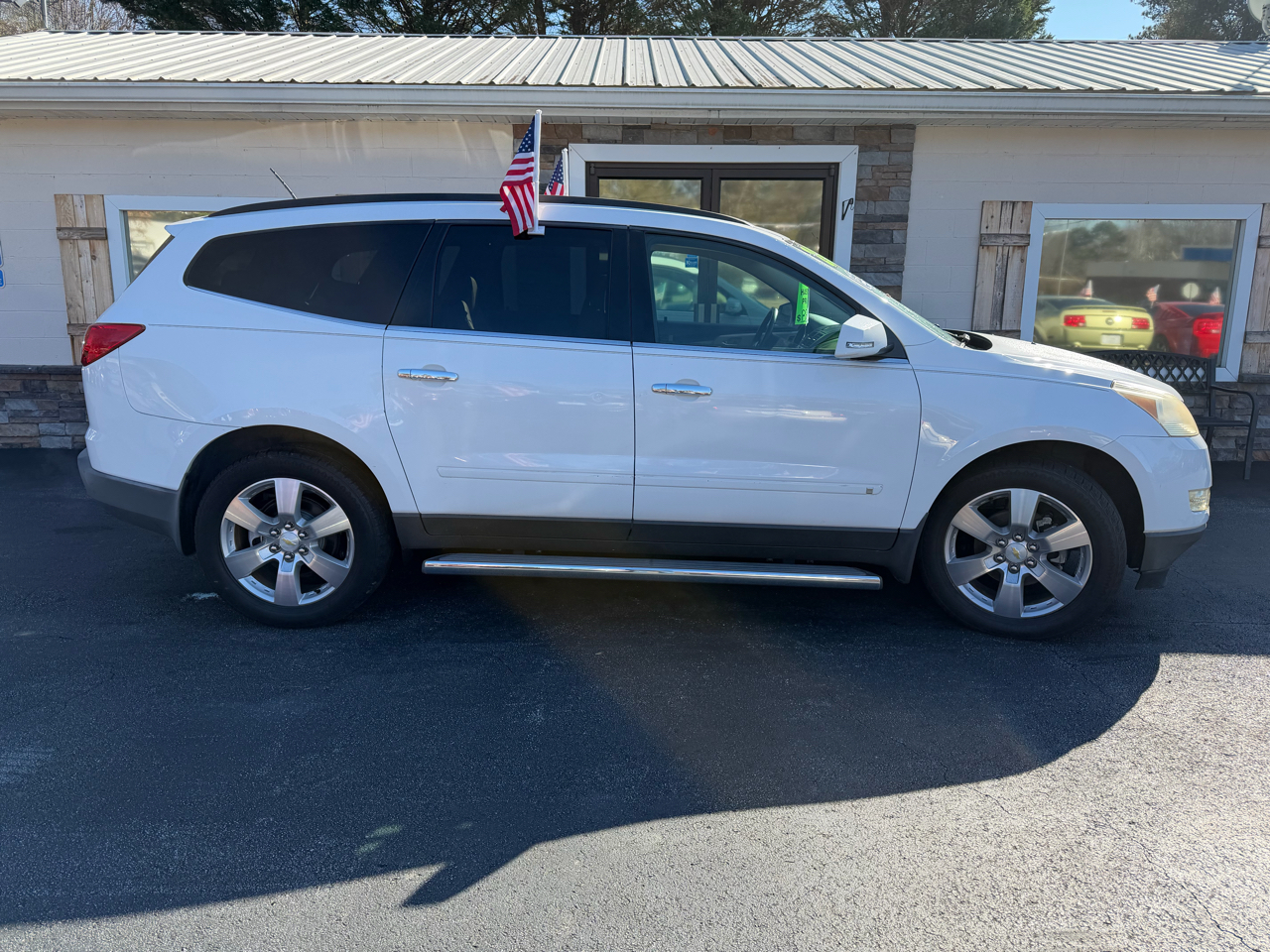 Chevrolet Traverse LTZ FWD 2010