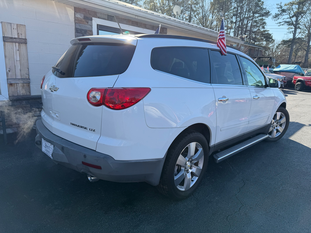 Chevrolet Traverse LTZ FWD 2010