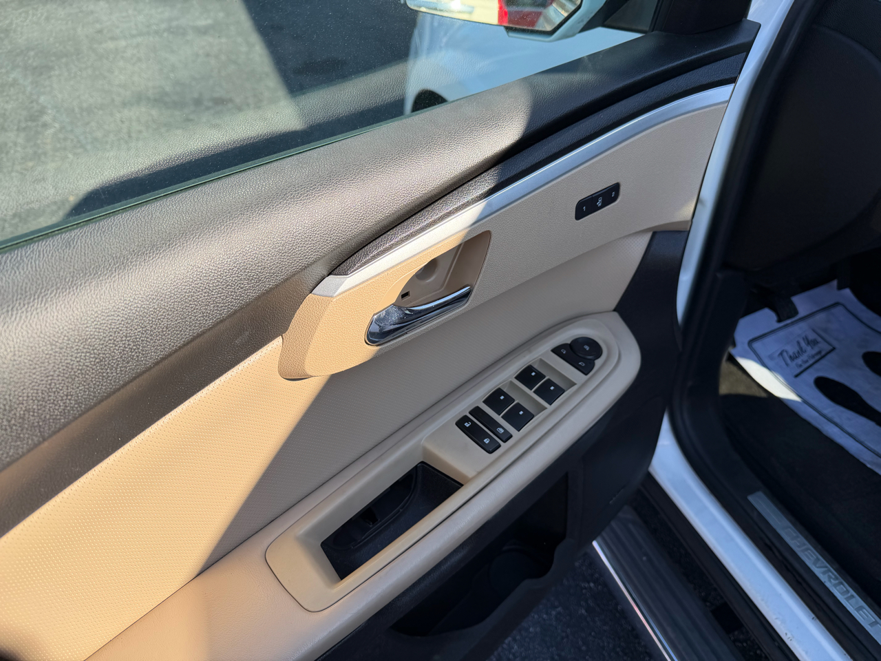 Chevrolet Traverse LTZ FWD 2010