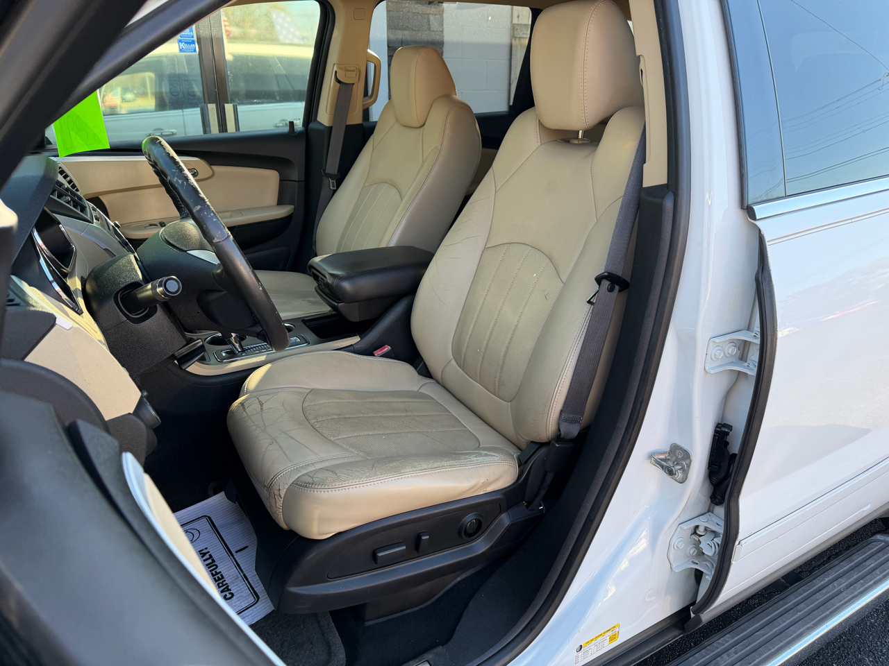 Chevrolet Traverse LTZ FWD 2010