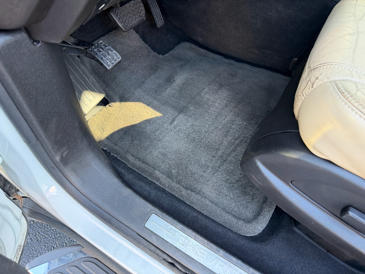 Chevrolet Traverse LTZ FWD 2010