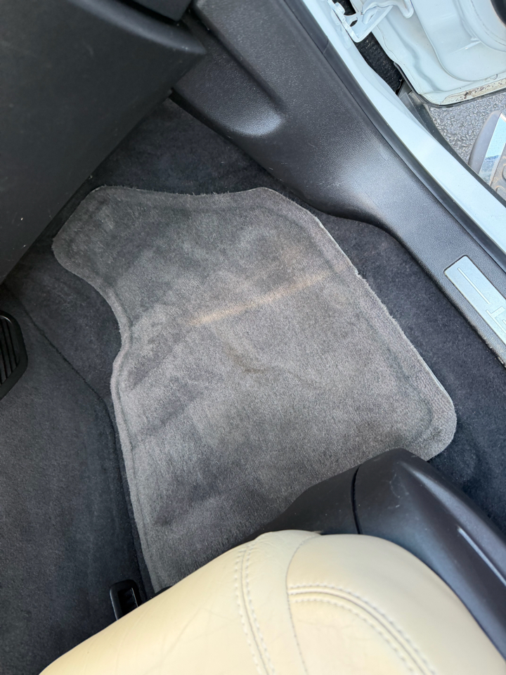 Chevrolet Traverse LTZ FWD 2010