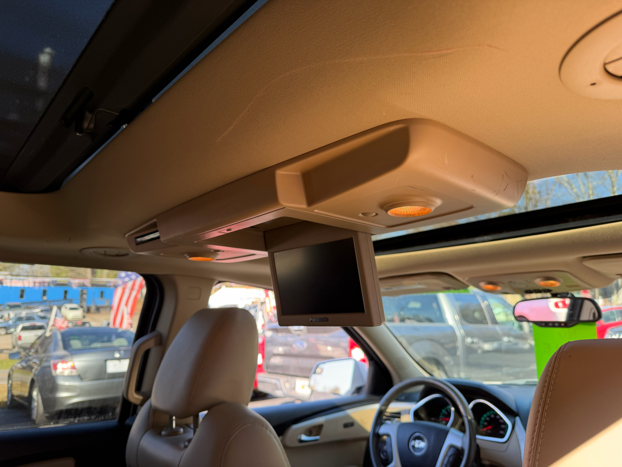 Chevrolet Traverse LTZ FWD 2010