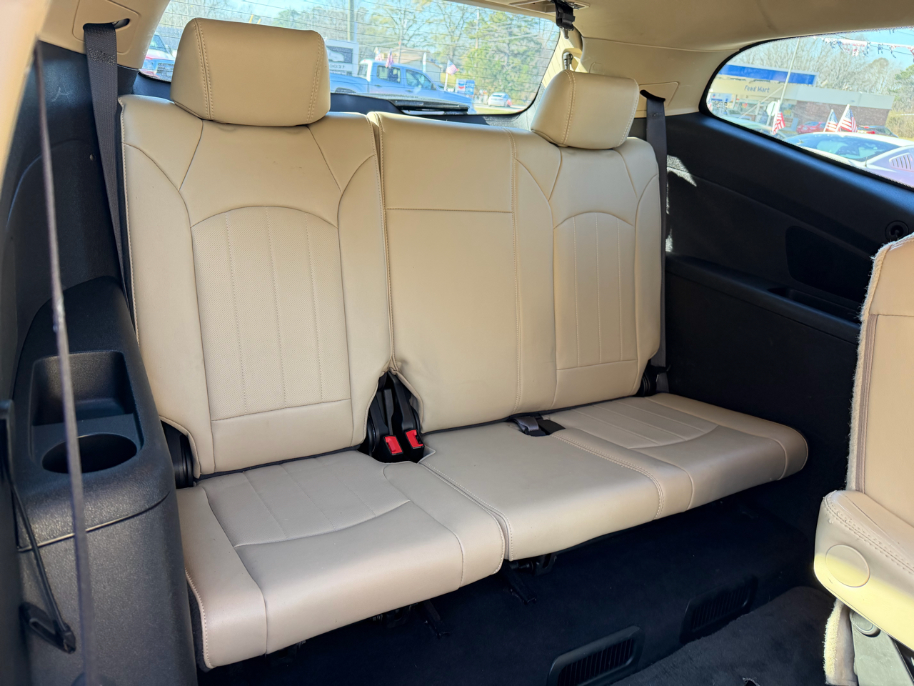 Chevrolet Traverse LTZ FWD 2010