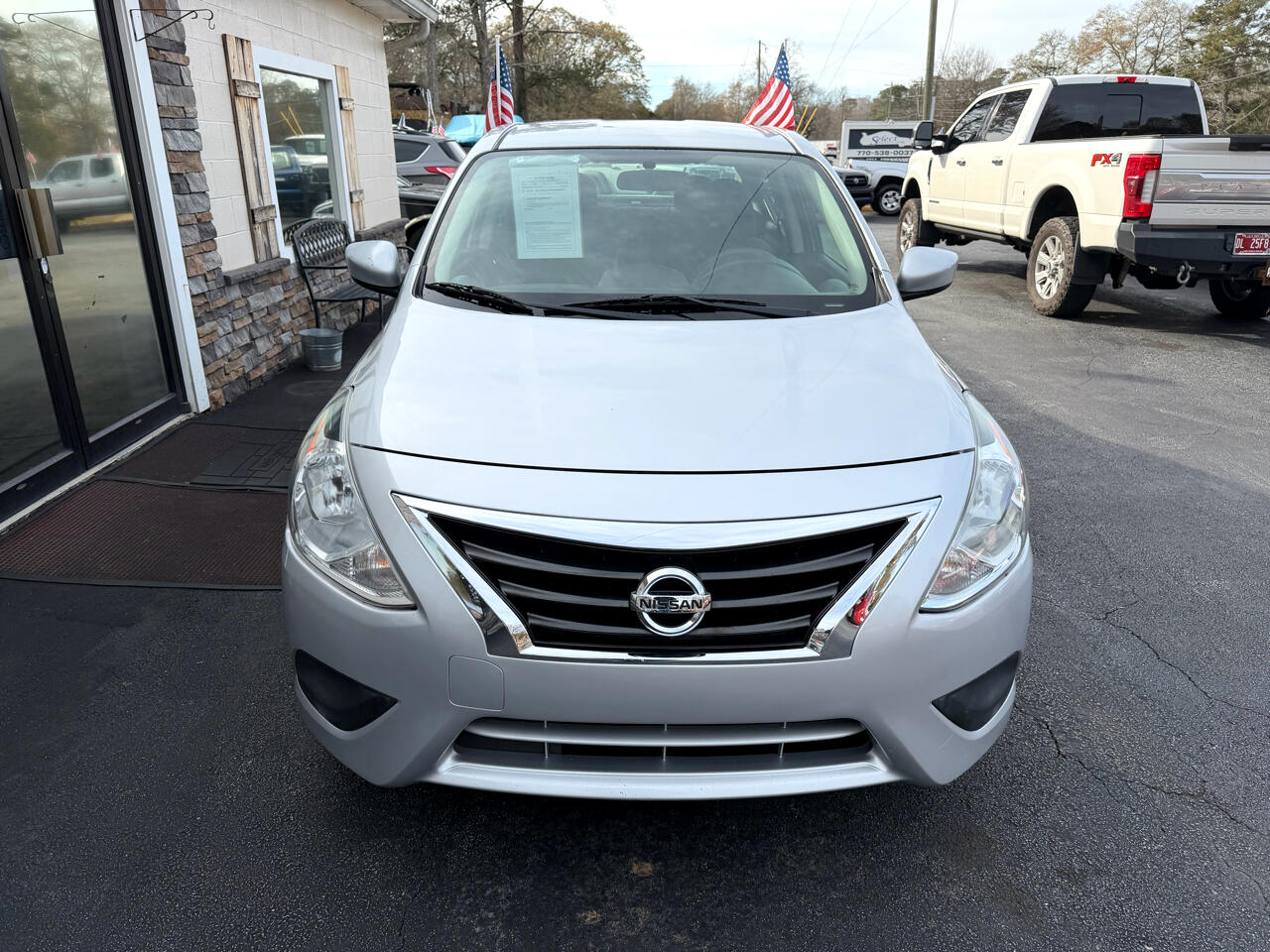 Nissan Versa 1.6 SV Sedan 2017