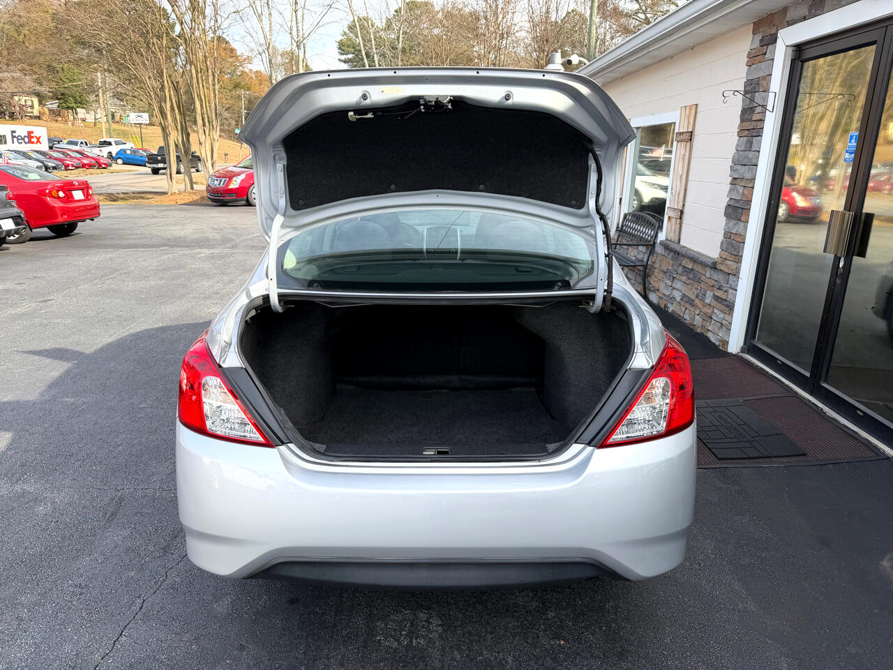 Nissan Versa 1.6 SV Sedan 2017