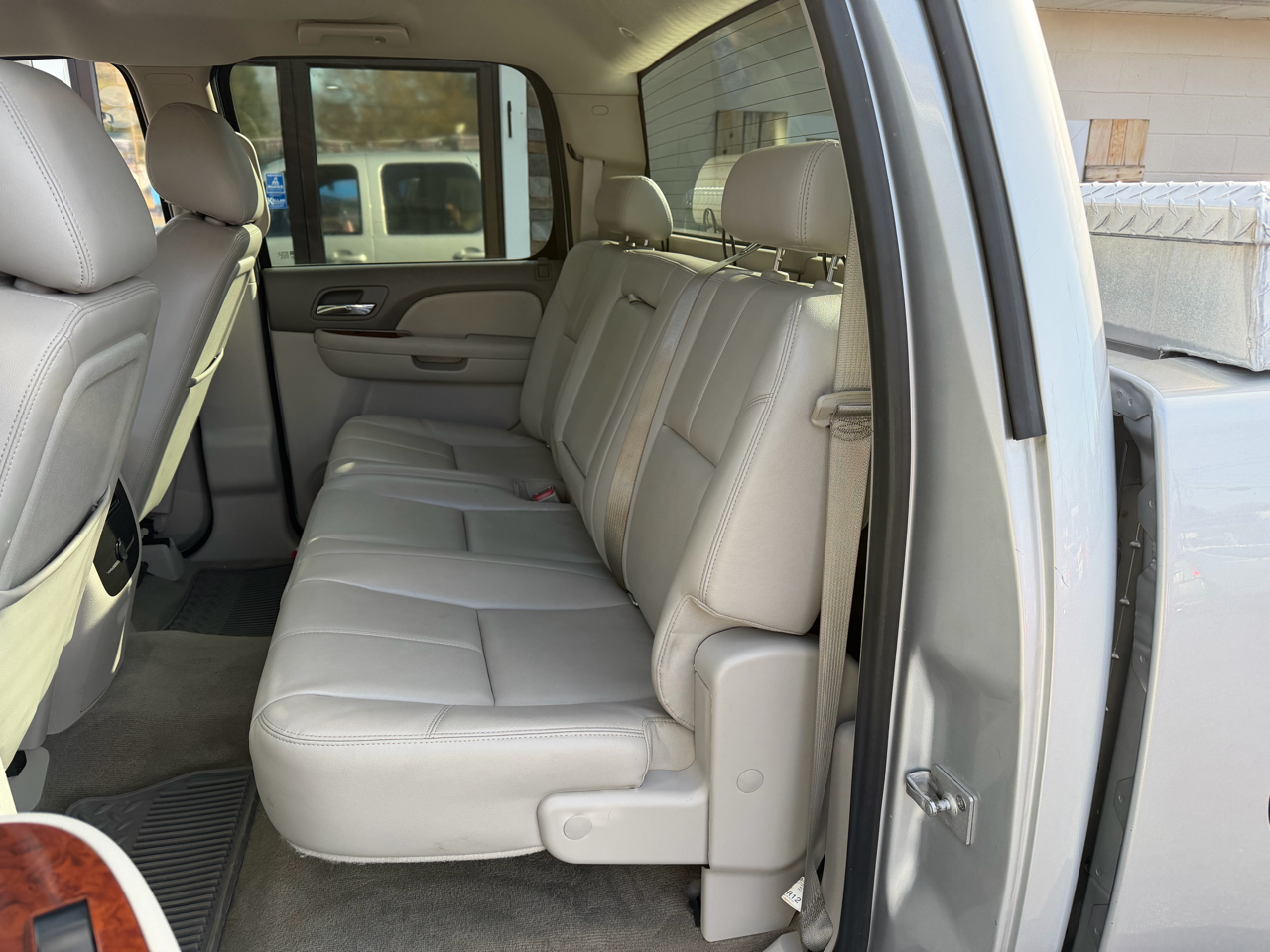 Chevrolet Silverado 2500HD LTZ Crew Cab 4WD 2013