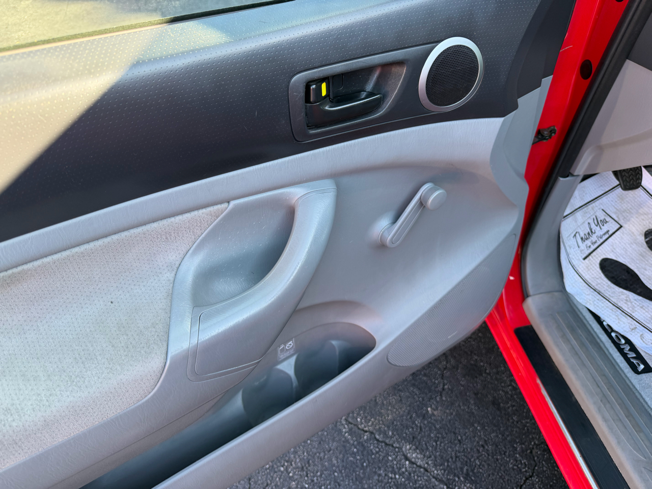 Toyota Tacoma Regular Cab 4WD 2006