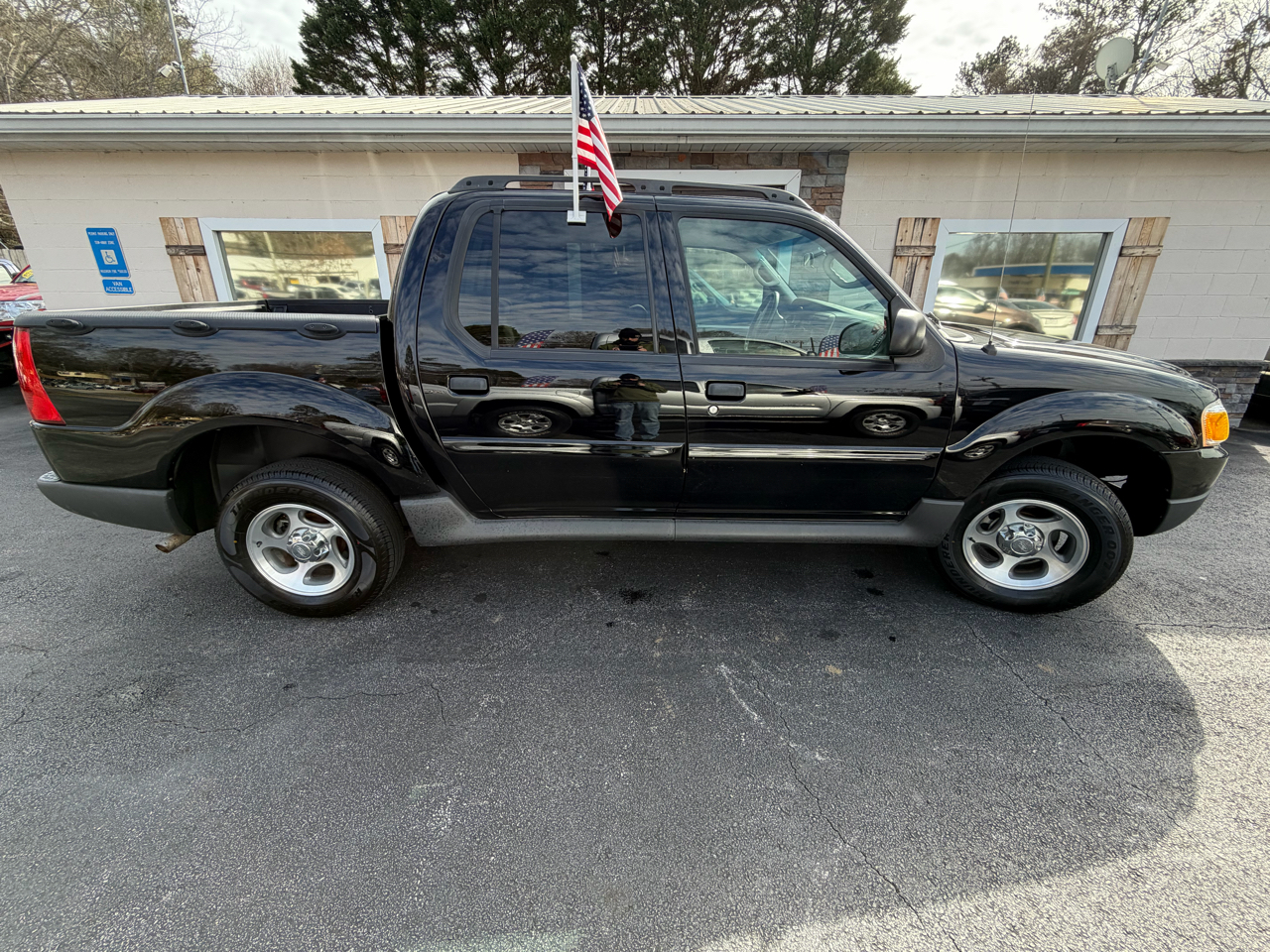 Ford Explorer Sport Trac XLT 2WD 2005