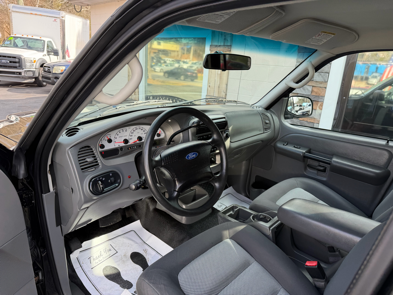 Ford Explorer Sport Trac XLT 2WD 2005