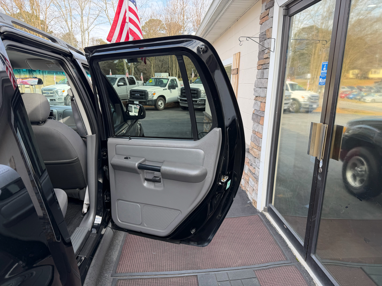 Ford Explorer Sport Trac XLT 2WD 2005