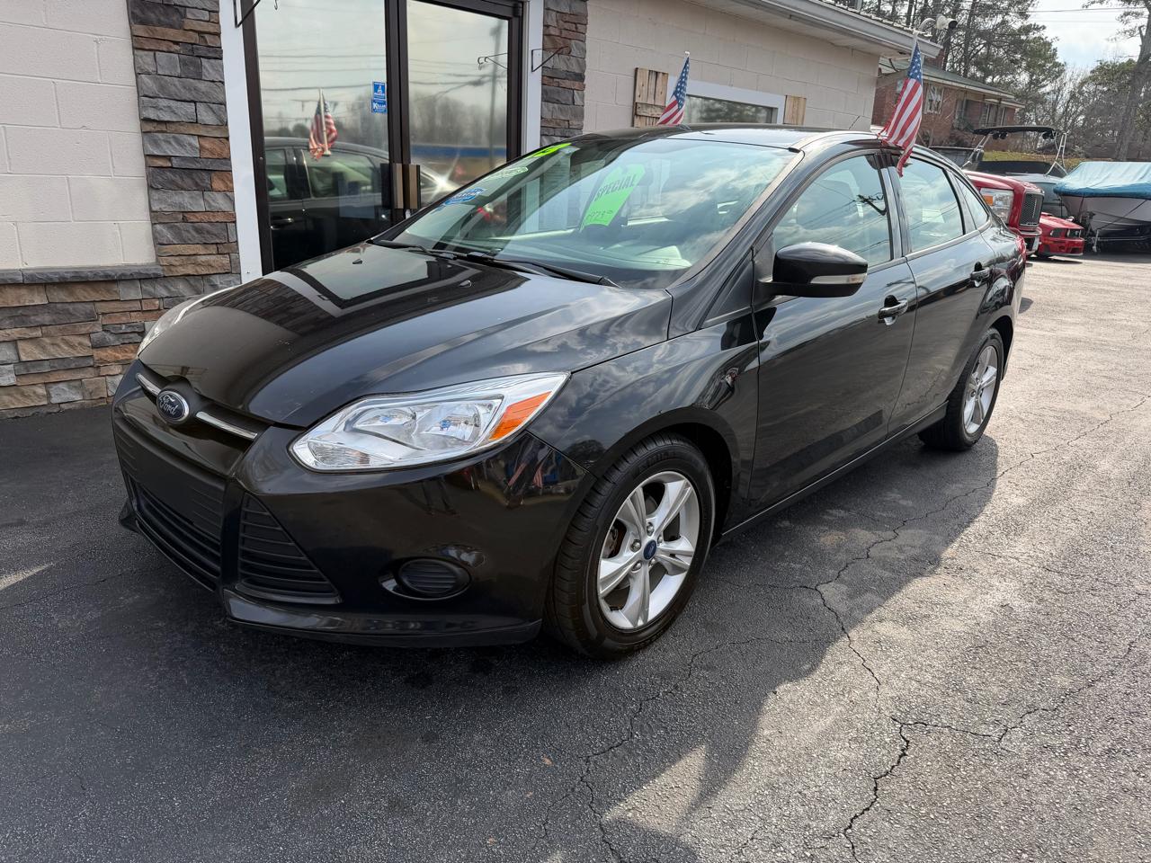 Ford Focus SE Sedan 2013