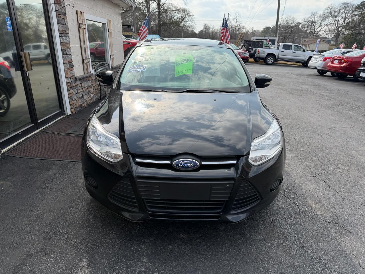 Ford Focus SE Sedan 2013