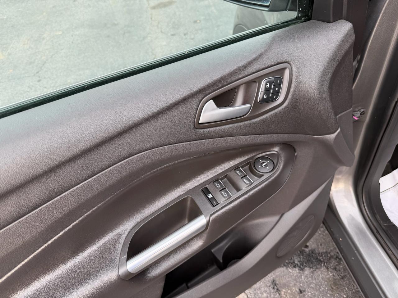 Ford Escape Titanium FWD 2014