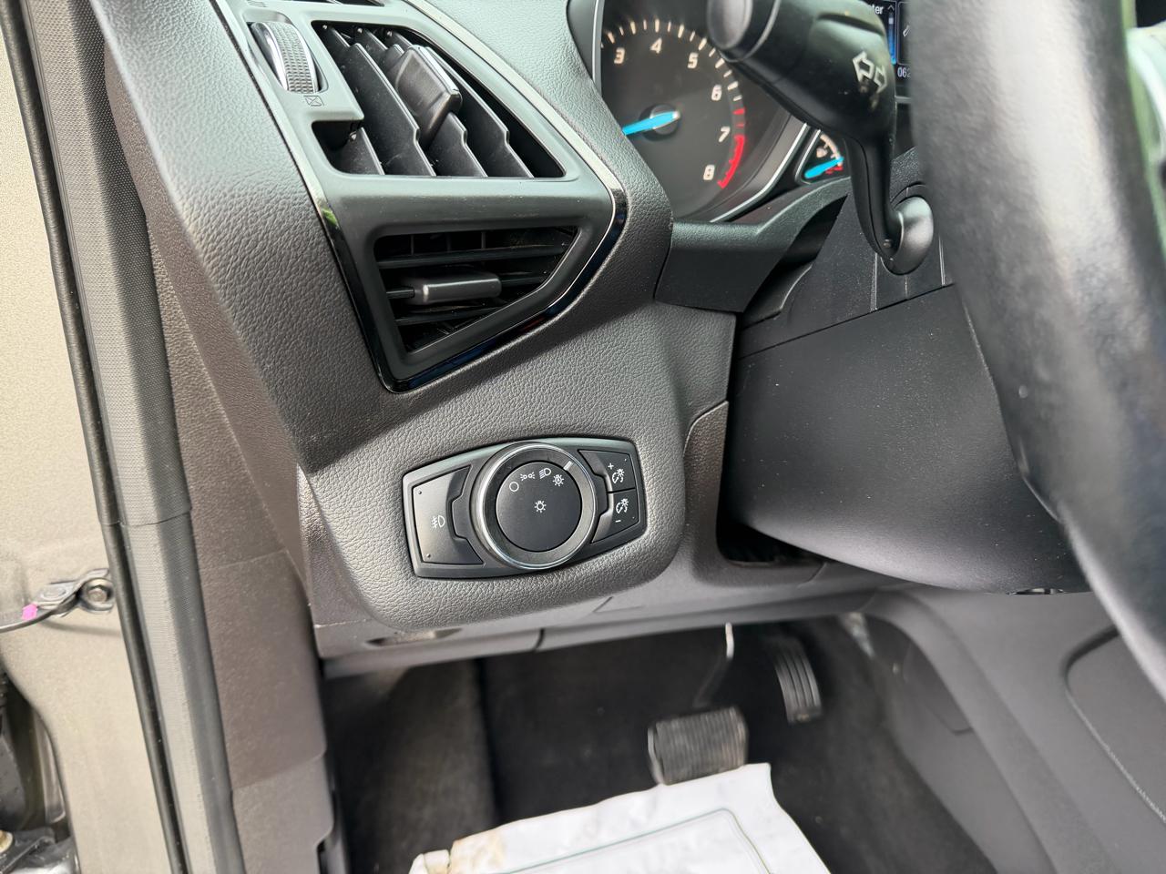 Ford Escape Titanium FWD 2014