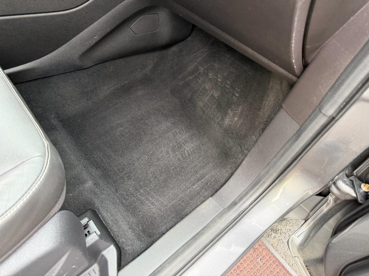 Ford Escape Titanium FWD 2014