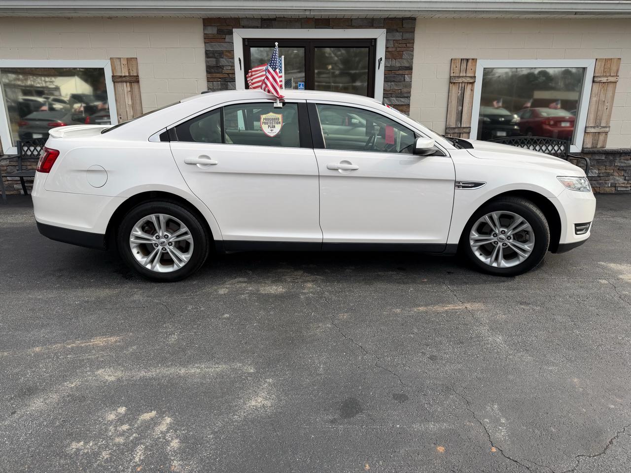 Ford Taurus SEL FWD 2017