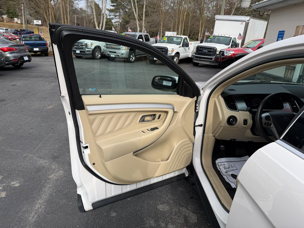 Ford Taurus SEL FWD 2017