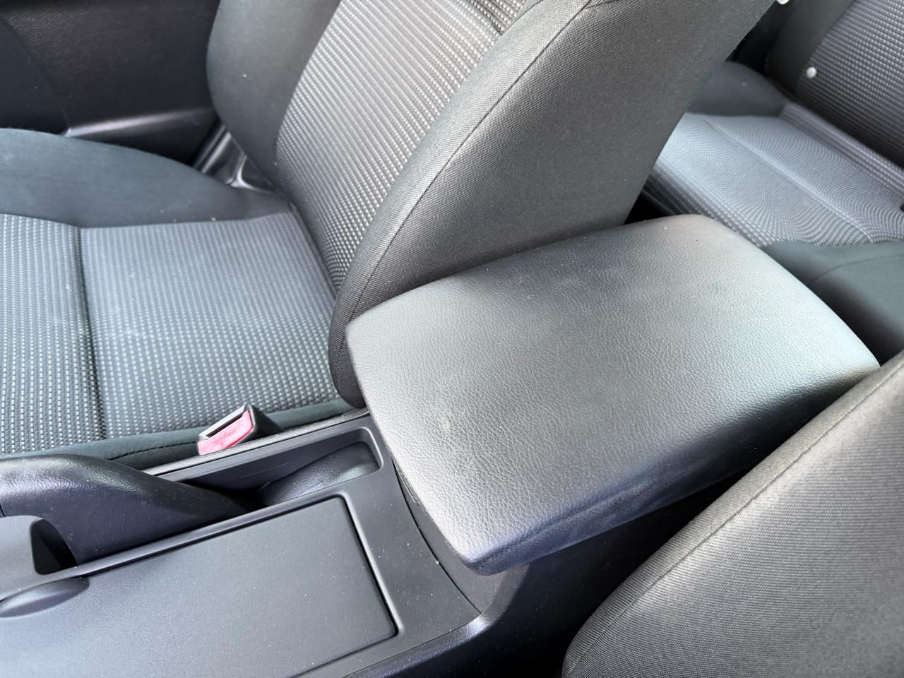 Mazda MAZDA3 i Touring AT 4-Door 2013