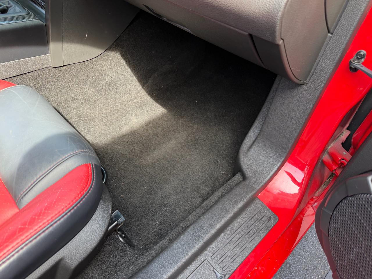 Ford Mustang GT Deluxe Coupe 2006