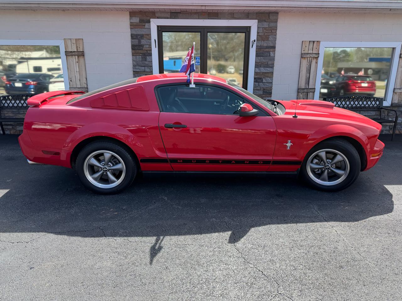 Ford Mustang V6 Standard Coupe 2006