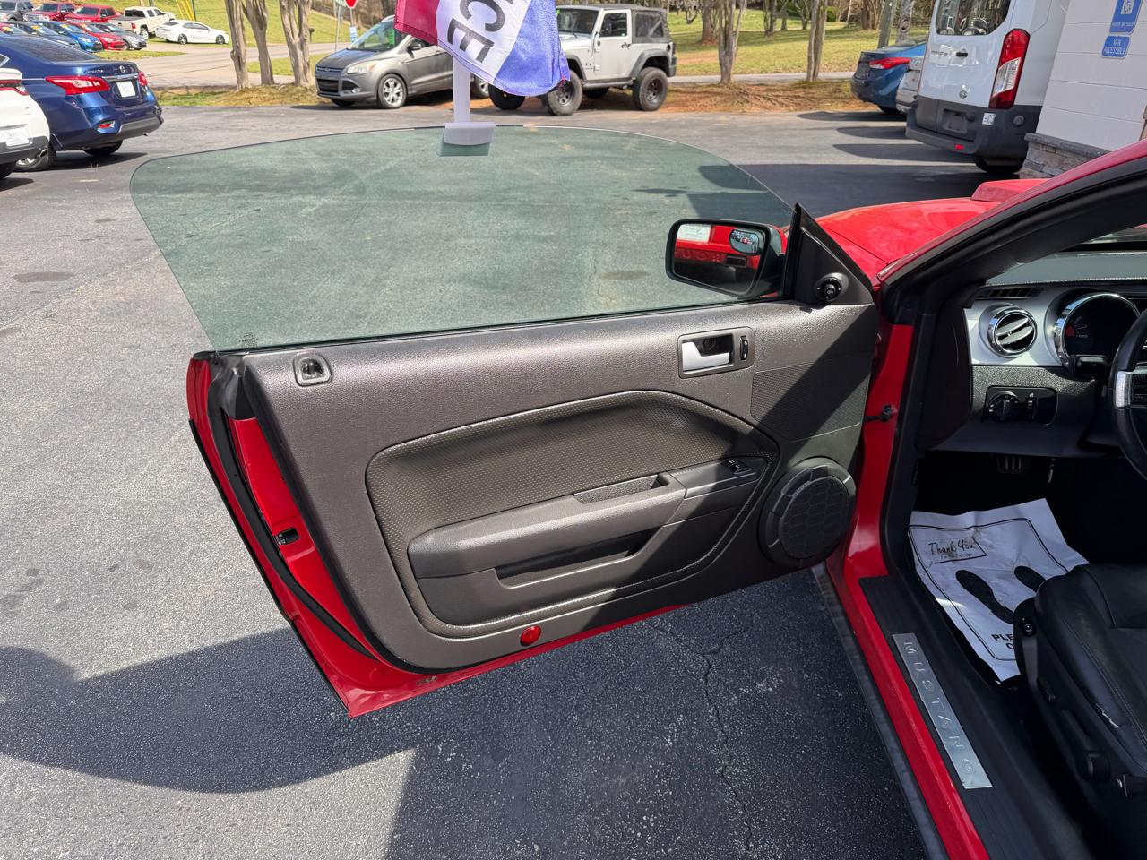 Ford Mustang V6 Standard Coupe 2006