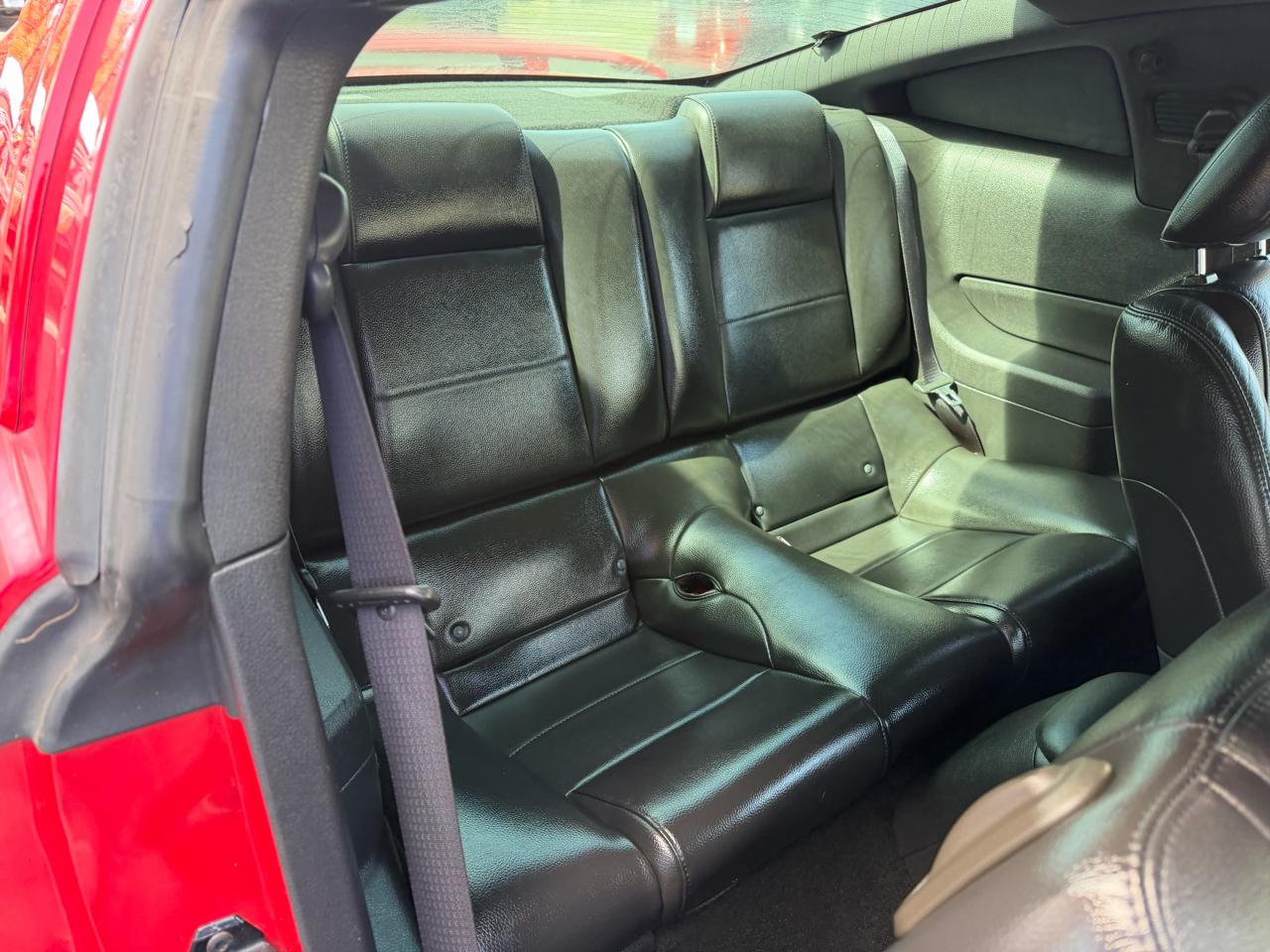 Ford Mustang V6 Standard Coupe 2006