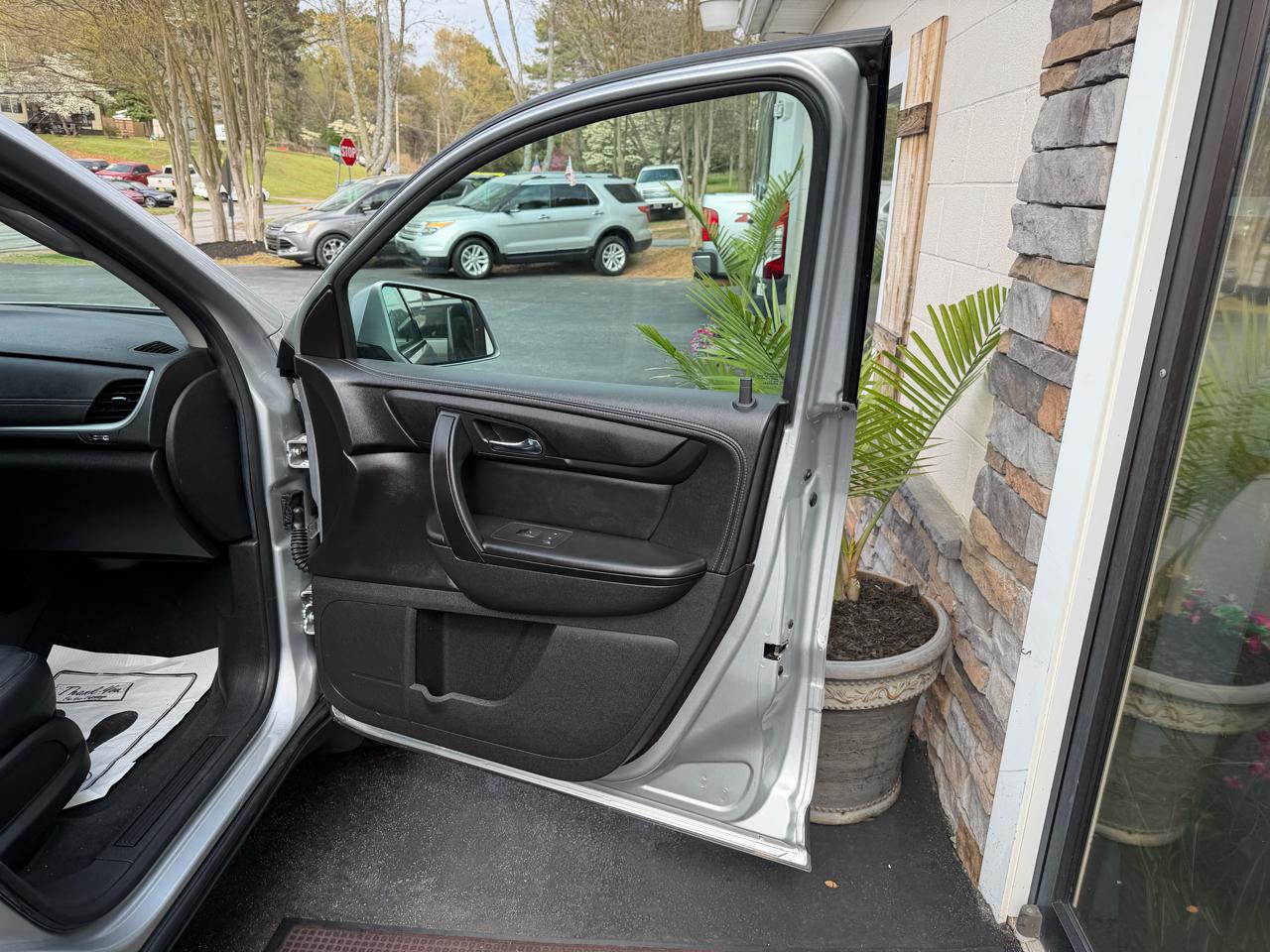 Chevrolet Traverse 1LT FWD 2016