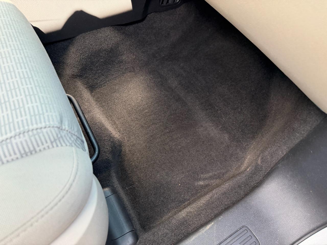 Ford Explorer XLT 4WD 2012