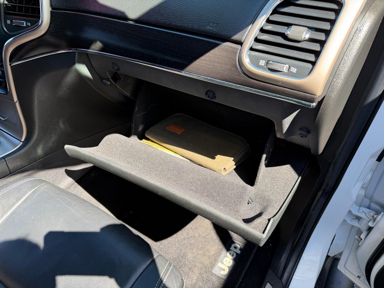 Jeep Grand Cherokee Limited 2WD 2014