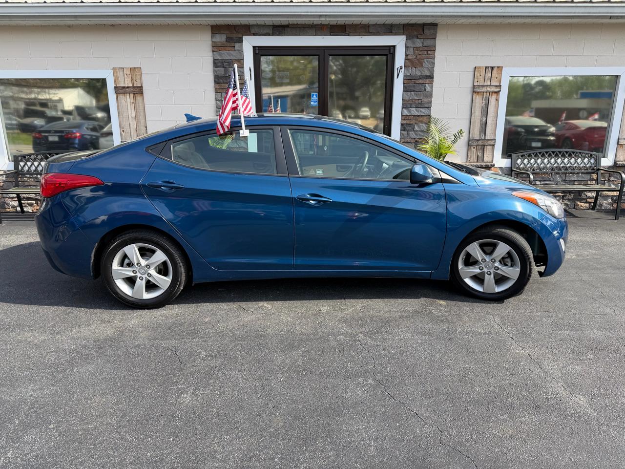 Hyundai Elantra 4dr Sdn Auto GLS 2013