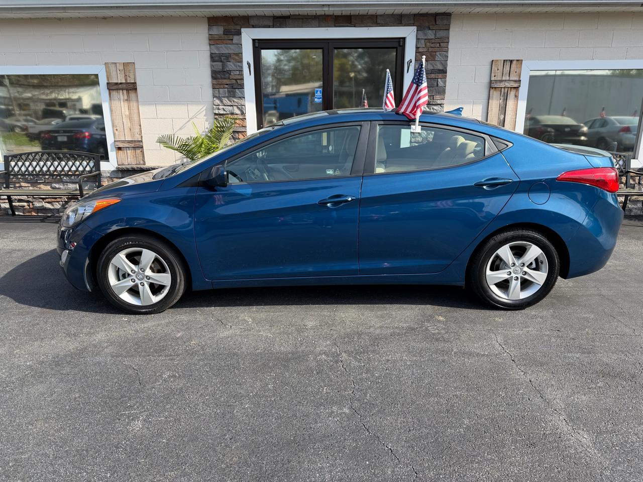 Hyundai Elantra 4dr Sdn Auto GLS 2013