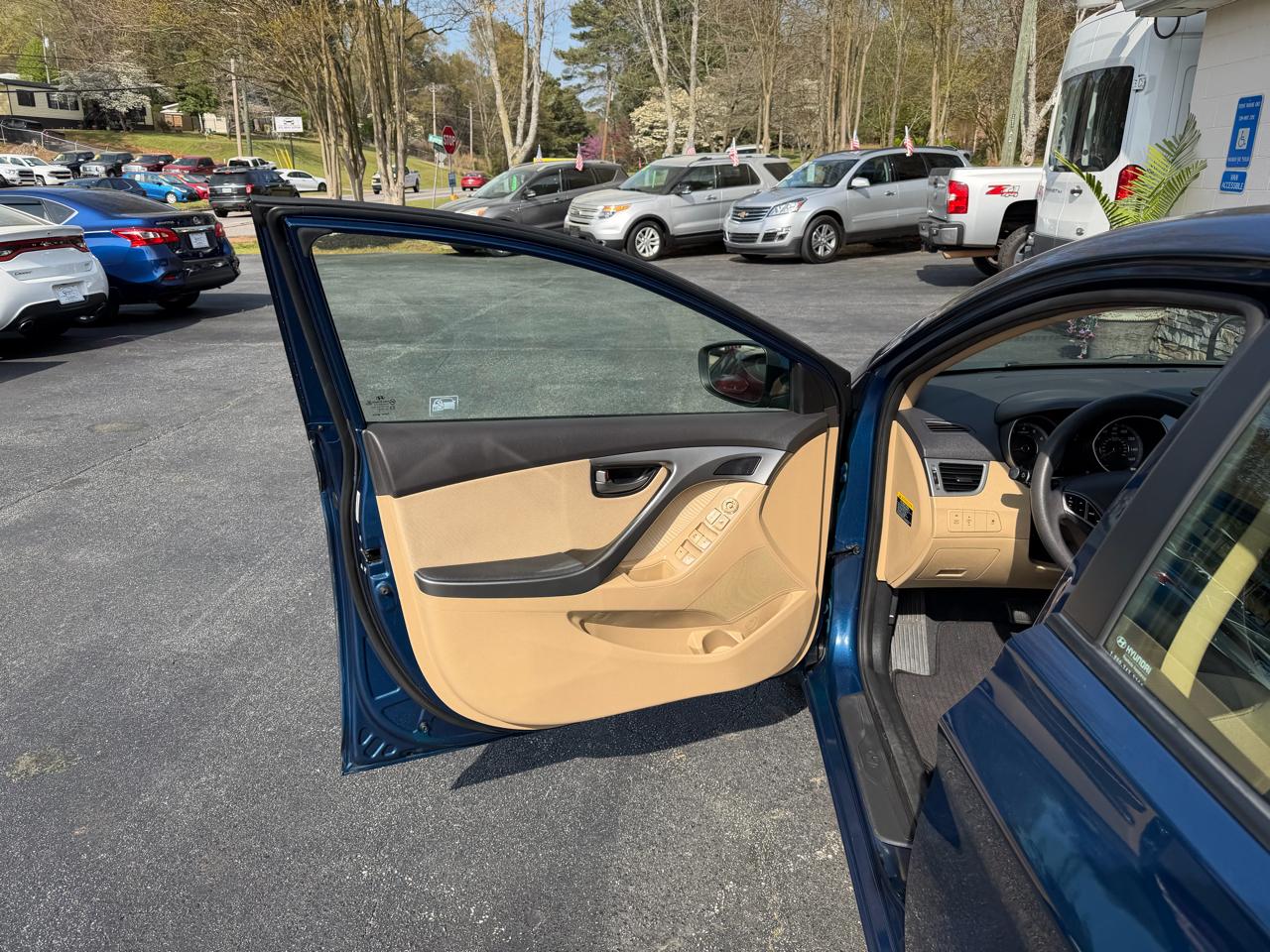 Hyundai Elantra 4dr Sdn Auto GLS 2013