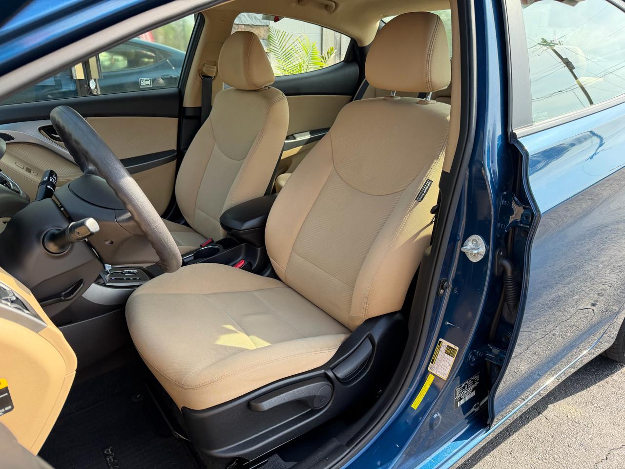 Hyundai Elantra 4dr Sdn Auto GLS 2013